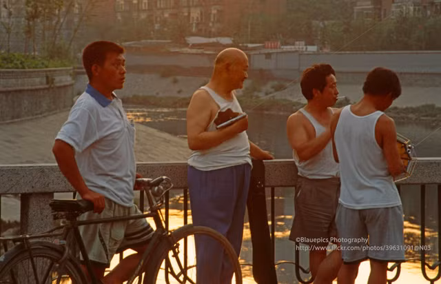 Anh song dong ve doi thuong o Bac Kinh nam 1998-Hinh-9