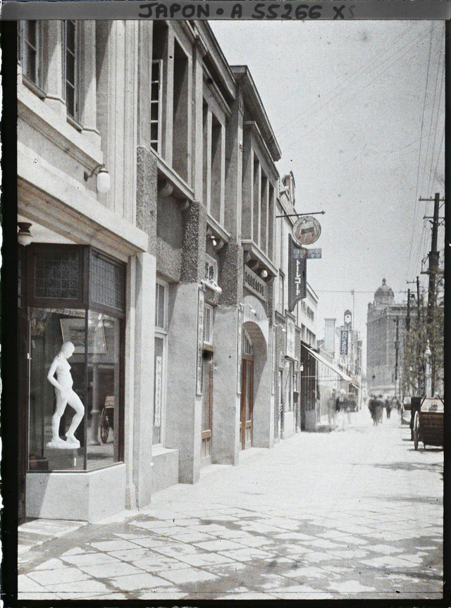 Khám phá Tokyo năm 1926 cực bình yên qua loạt ảnh màu người Pháp - Hình 2 Kham pha Tokyo nam 1926 cuc binh yen qua loat anh mau nguoi Phap-Hinh-2