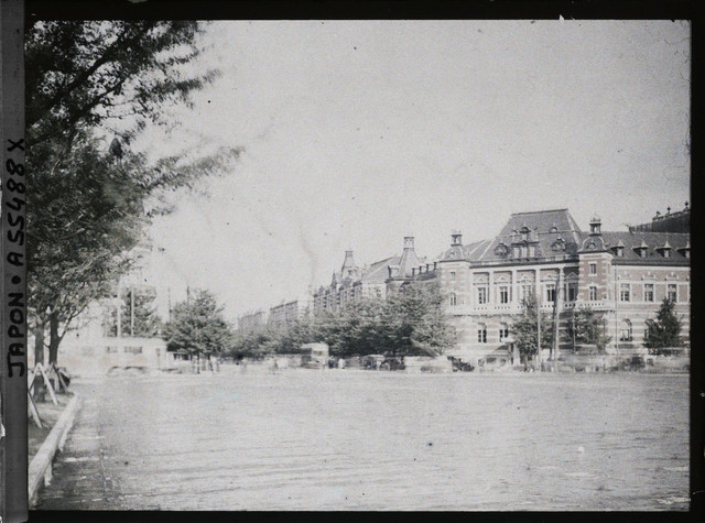 Khám phá Tokyo năm 1926 cực bình yên qua loạt ảnh màu người Pháp - Hình 9 Kham pha Tokyo nam 1926 cuc binh yen qua loat anh mau nguoi Phap-Hinh-9