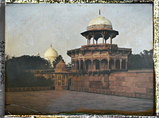 Bất ngờ ảnh màu lăng mộ hoành tráng nhất Ấn Độ năm 1913 - Hình 10 Bat ngo anh mau lang mo hoanh trang nhat An Do nam 1913-Hinh-10