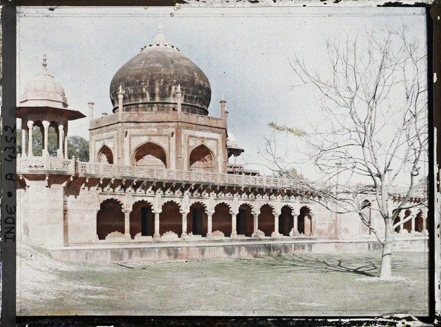 Bất ngờ ảnh màu lăng mộ hoành tráng nhất Ấn Độ năm 1913 - Hình 13 Bat ngo anh mau lang mo hoanh trang nhat An Do nam 1913-Hinh-13