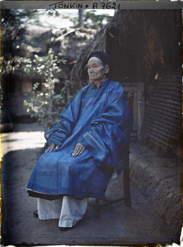 Ảnh màu hiếm có của người dân Hà Nội năm 1916 - Hình 3 Anh mau hiem co cua nguoi dan Ha Noi nam 1916-Hinh-3