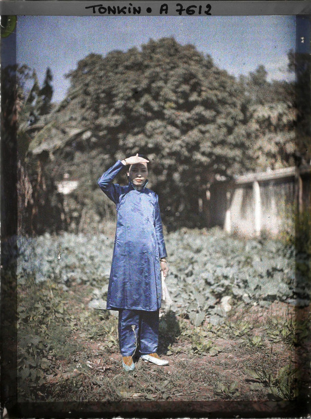 Ảnh màu hiếm có của người dân Hà Nội năm 1916 - Hình 6 Anh mau hiem co cua nguoi dan Ha Noi nam 1916-Hinh-6