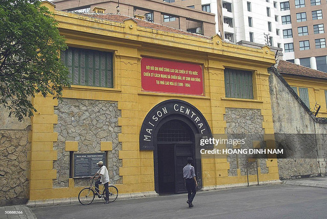 Cuoc song nhon nhip cua Ha Noi tron 20 nam truoc-Hinh-3