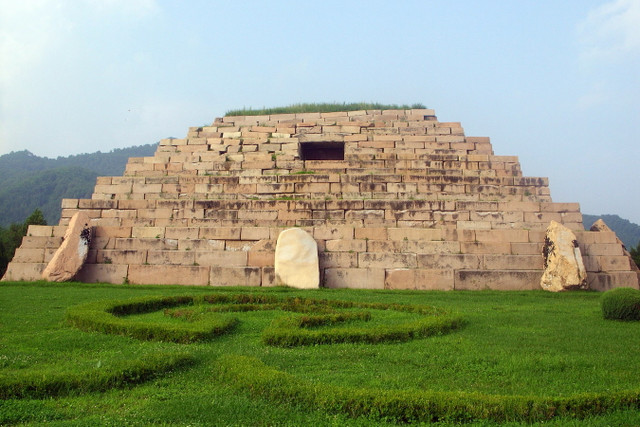 Hé lộ khu lăng mộ cổ được cả thế giới biết đến của Triều Tiên - Hình 5 He lo khu lang mo co duoc ca the gioi biet den cua Trieu Tien-Hinh-5