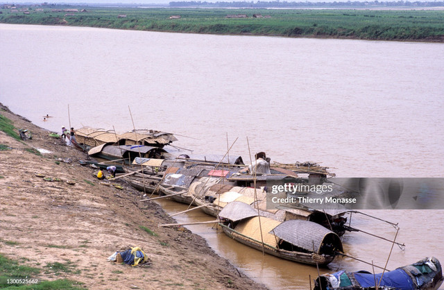 Hà Nội năm 1997 mộc mạc qua loạt ảnh quý của người Bỉ - Hình 4 Ha Noi nam 1997 moc mac qua loat anh quy cua nguoi Bi-Hinh-4