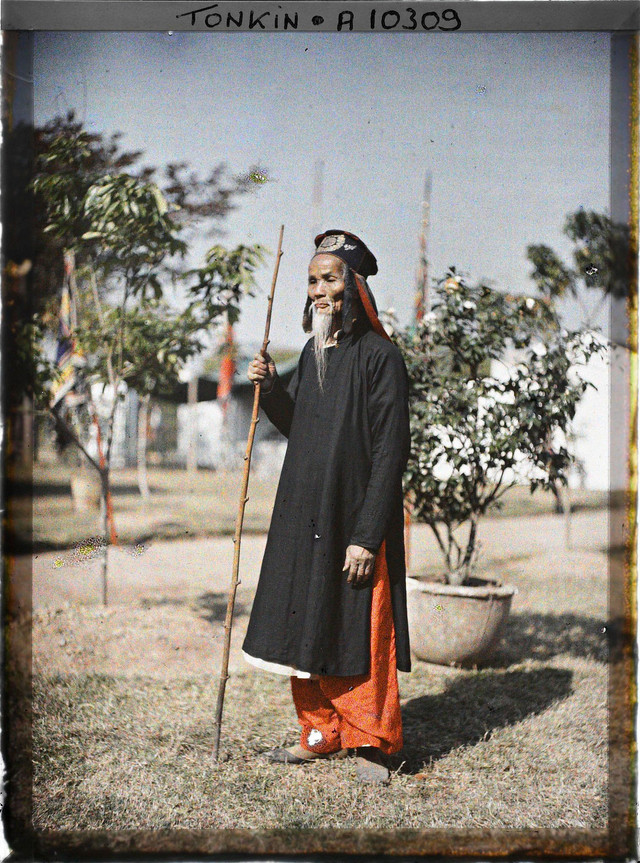 Loạt ảnh chân dung lý thú của người Việt những năm 1914-1918 - Hình 5 Loat anh chan dung ly thu cua nguoi Viet nhung nam 1914-1918-Hinh-5