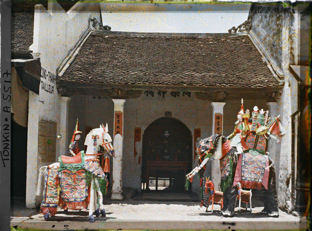 Phố cổ Hà Nội hơn 100 năm trước cực sống động qua loạt ảnh màu - Hình 11 Pho co Ha Noi hon 100 nam truoc cuc song dong qua loat anh mau-Hinh-11