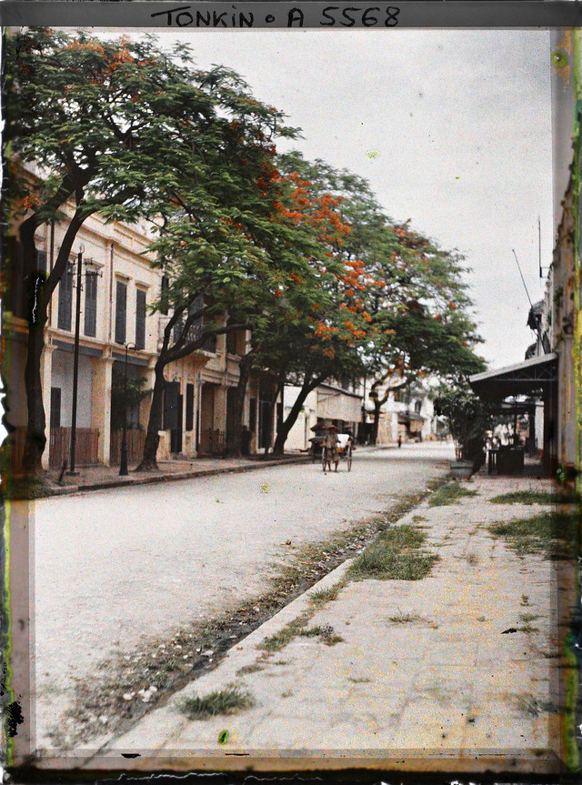 Phố cổ Hà Nội hơn 100 năm trước cực sống động qua loạt ảnh màu Pho co Ha Noi hon 100 nam truoc cuc song dong qua loat anh mau
