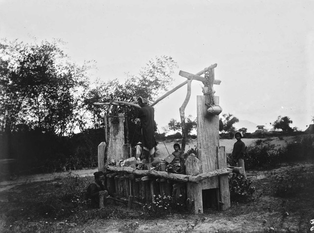 Hành trình xuyên Quốc lộ 1 năm 1898 qua loạt ảnh hiếm - Hình 19 Hanh trinh xuyen Quoc lo 1 nam 1898 qua loat anh hiem-Hinh-19