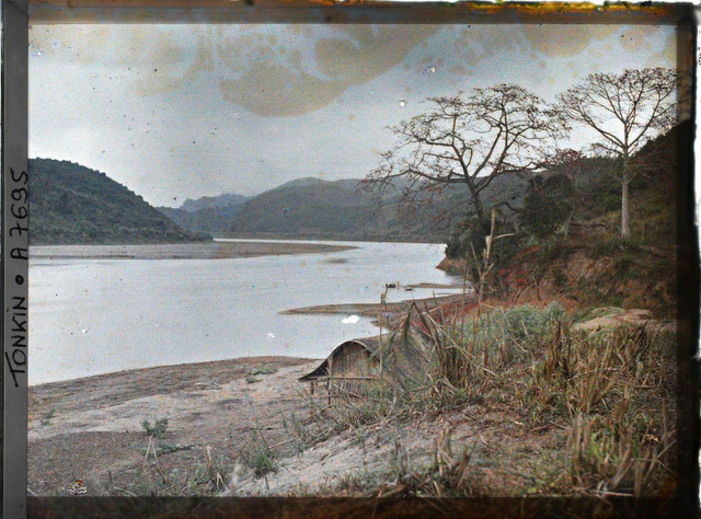 Những tấm hình 'độc' về ghềnh đá khổng lồ trên sông Đà năm 1916 - Hình 15 Nhung tam hinh 'doc' ve ghenh da khong lo tren song Da nam 1916-Hinh-15