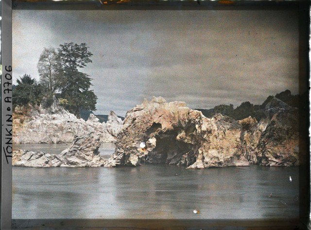 Những tấm hình 'độc' về ghềnh đá khổng lồ trên sông Đà năm 1916 - Hình 4 Nhung tam hinh 'doc' ve ghenh da khong lo tren song Da nam 1916-Hinh-4