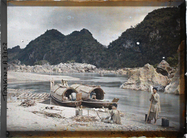 Những tấm hình 'độc' về ghềnh đá khổng lồ trên sông Đà năm 1916 - Hình 10 Nhung tam hinh 'doc' ve ghenh da khong lo tren song Da nam 1916-Hinh-10