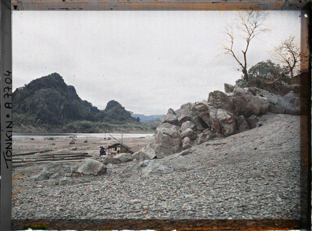 Những tấm hình 'độc' về ghềnh đá khổng lồ trên sông Đà năm 1916 - Hình 5 Nhung tam hinh 'doc' ve ghenh da khong lo tren song Da nam 1916-Hinh-5