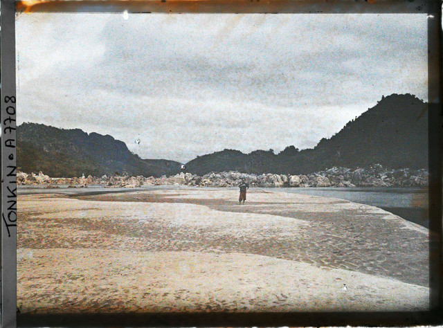 Những tấm hình 'độc' về ghềnh đá khổng lồ trên sông Đà năm 1916 - Hình 6 Nhung tam hinh 'doc' ve ghenh da khong lo tren song Da nam 1916-Hinh-6