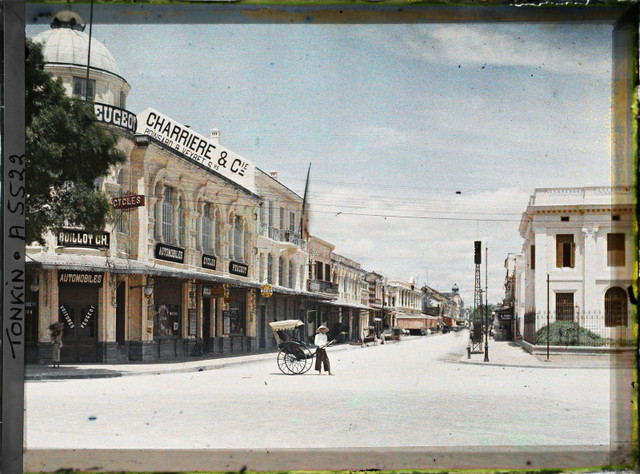 Phố Hà Nội năm 1915 rợp bóng cây xanh qua ảnh màu cực quý - Hình 3 Pho Ha Noi nam 1915 rop bong cay xanh qua anh mau cuc quy-Hinh-3