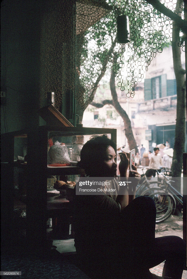 Loạt ảnh 'chất lừ' của người Hà Nội năm 1989 Loat anh 'chat lu' cua nguoi Ha Noi nam 1989