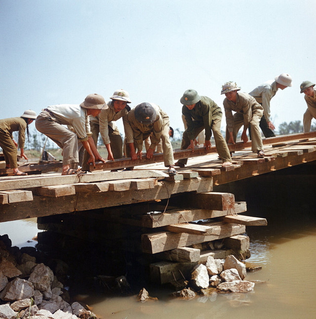 Những hình ảnh khó quên ở miền Bắc Việt Nam năm 1973 - Hình 5 Nhung hinh anh kho quen o mien Bac Viet Nam nam 1973-Hinh-5
