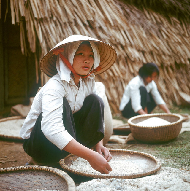 Những hình ảnh khó quên ở miền Bắc Việt Nam năm 1973 - Hình 2 Nhung hinh anh kho quen o mien Bac Viet Nam nam 1973-Hinh-2