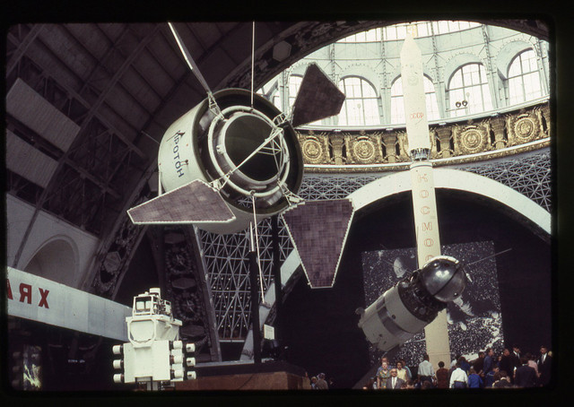 Cuộc triển lãm hàng không vũ trụ ở Moscow năm 1969 đầy bất ngờ - Hình 7 Cuoc trien lam hang khong vu tru o Moscow nam 1969 day bat ngo-Hinh-7