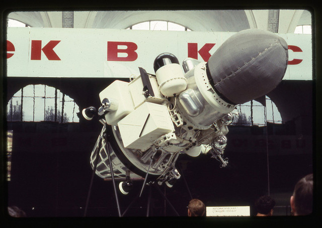 Cuộc triển lãm hàng không vũ trụ ở Moscow năm 1969 đầy bất ngờ - Hình 12 Cuoc trien lam hang khong vu tru o Moscow nam 1969 day bat ngo-Hinh-12