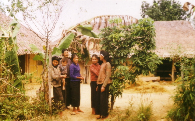Cuộc sống nông thôn Thái Nguyên thập niên 1970 qua loạt ảnh quý - Hình 3 Cuoc song nong thon Thai Nguyen thap nien 1970 qua loat anh quy-Hinh-3