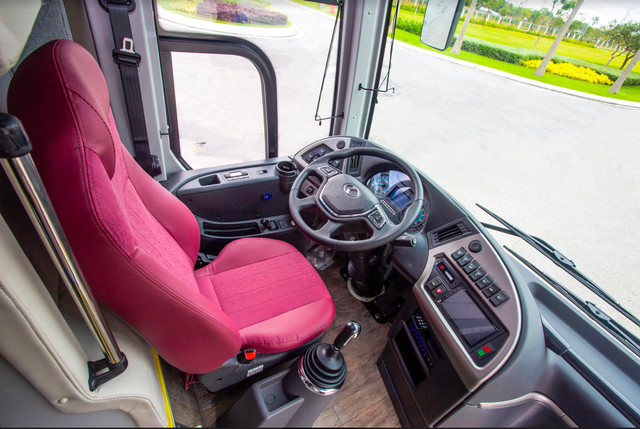 Thaco Mobihome ra mắt hai dòng xe bus giường nằm Hàng không mặt đất - Hình 18 Thaco Mobihome ra mat hai dong xe bus giuong nam Hang khong mat dat-Hinh-18