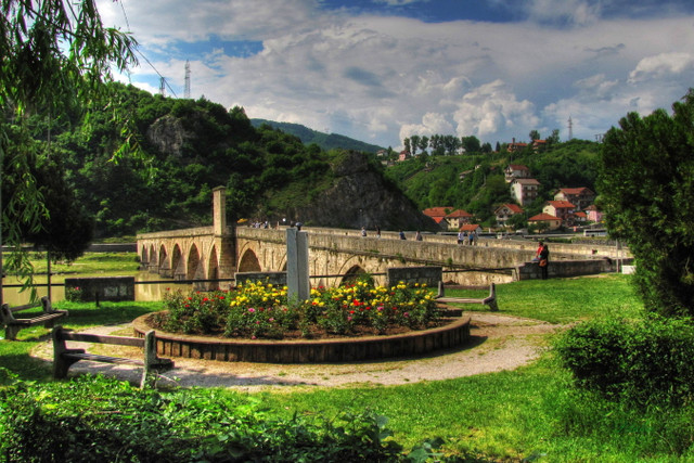 Cầu Mehmed Pasa Sokolovic mang đậm phong cách kiến trúc Ottoman - Hình 14 Cau Mehmed Pasa Sokolovic mang dam phong cach kien truc Ottoman-Hinh-14