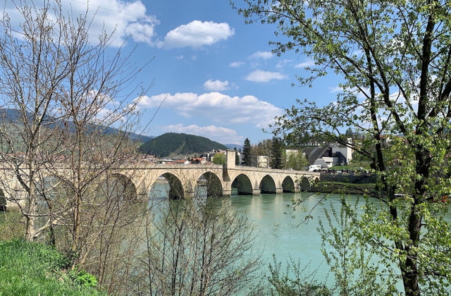 Cầu Mehmed Pasa Sokolovic mang đậm phong cách kiến trúc Ottoman - Hình 3 Cau Mehmed Pasa Sokolovic mang dam phong cach kien truc Ottoman-Hinh-3