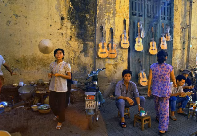 Ca phe via he Sai Gon 30 nam truoc 'chat lu'-Hinh-4