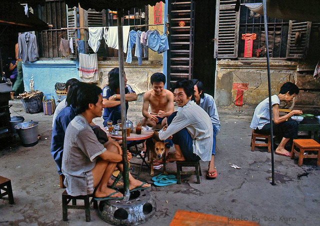 Ca phe via he Sai Gon 30 nam truoc 'chat lu'-Hinh-6