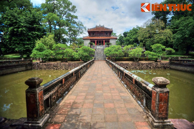 Cách vua nhà Nguyễn đối đầu với “thần nước” như nào? - Hình 2 Cach vua nha Nguyen doi dau voi “than nuoc” nhu nao?-Hinh-2