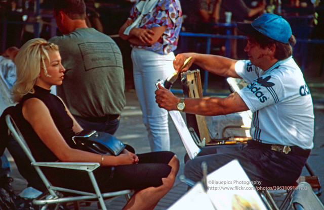 Thành phố Moscow năm 1998 đầy sắc màu qua loạt ảnh quý - Hình 14 Thanh pho Moscow nam 1998 day sac mau qua loat anh quy-Hinh-14