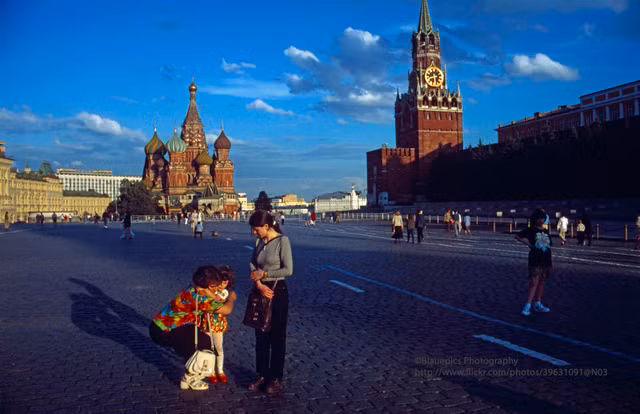 Thanh pho Moscow nam 1998 day sac mau qua loat anh quy