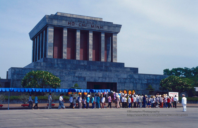 Loạt ảnh sinh động về Hà Nội năm 1998 vừa được công bố - Hình 5 Loat anh sinh dong ve Ha Noi nam 1998 vua duoc cong bo-Hinh-5