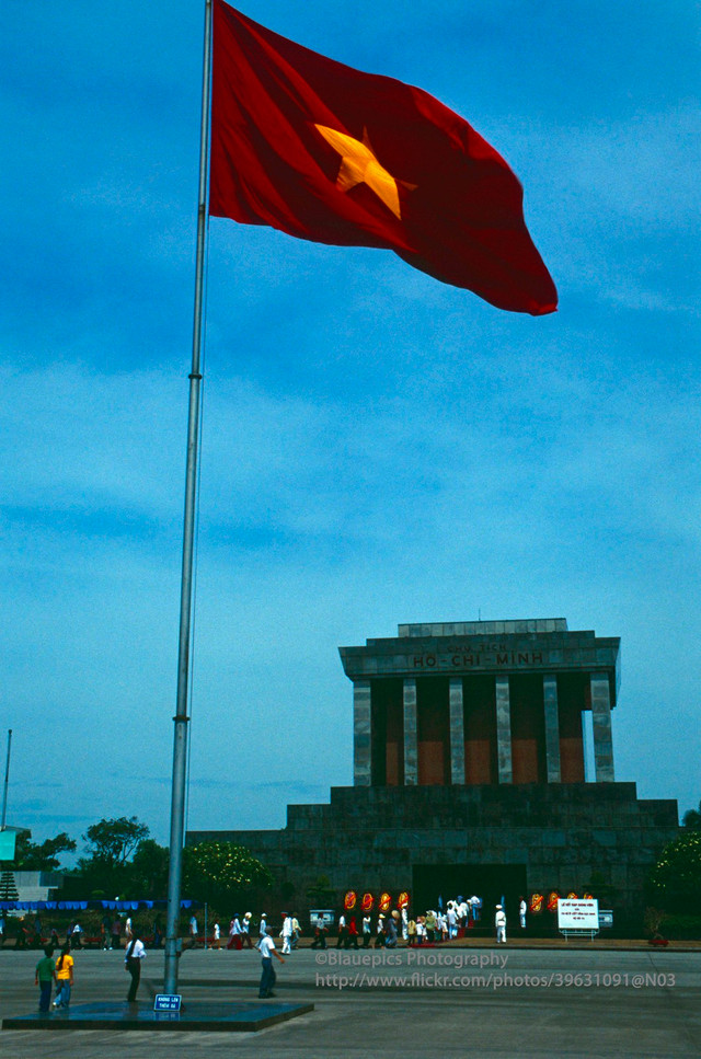 Loạt ảnh sinh động về Hà Nội năm 1998 vừa được công bố - Hình 6 Loat anh sinh dong ve Ha Noi nam 1998 vua duoc cong bo-Hinh-6
