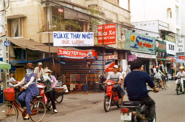 Giao thong o TP. HCM hai thap nien truoc cuc doc dao