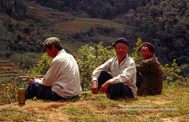 Vẻ đẹp thuần khiết của Sa Pa năm 1998 qua loạt ảnh lạ - Hình 9 Ve dep thuan khiet cua Sa Pa nam 1998 qua loat anh la-Hinh-9