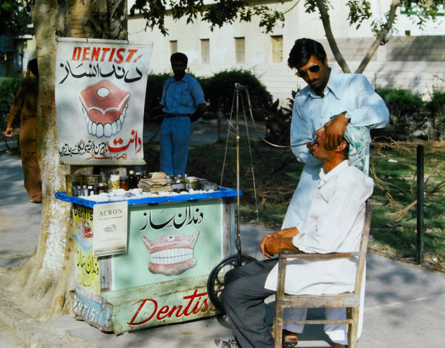 Bản sắc văn hóa độc đáo ở đất nước Pakistan năm 1976 - Hình 17 Ban sac van hoa doc dao o dat nuoc Pakistan nam 1976-Hinh-17