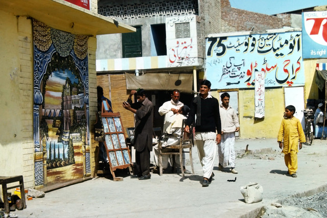 Bản sắc văn hóa độc đáo ở đất nước Pakistan năm 1976 - Hình 18 Ban sac van hoa doc dao o dat nuoc Pakistan nam 1976-Hinh-18