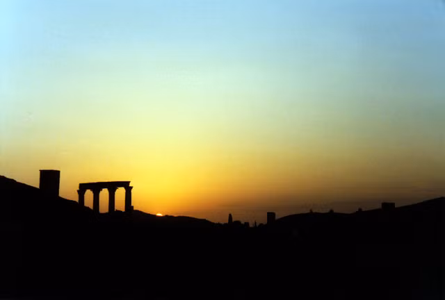 Thu vi cuoc song day tru phu o dat nuoc Syria nam 1997-Hinh-4