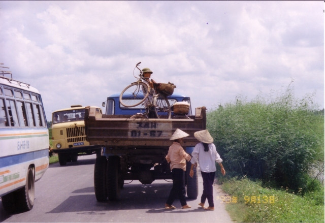 Cuộc sống ở nông thôn Việt Nam năm 1993 cực mộc mạc - Hình 9 Cuoc song o nong thon Viet Nam nam 1993 cuc moc mac-Hinh-9