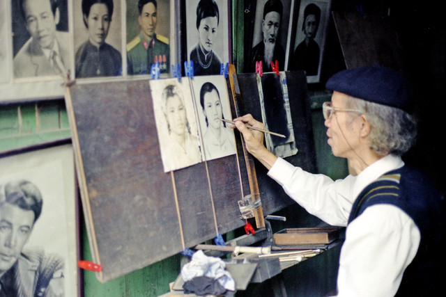 Ba miền Việt Nam đầu thập niên 1990 cực sinh động qua loạt ảnh quý - Hình 2 Ba mien Viet Nam dau thap nien 1990 cuc sinh dong qua loat anh quy-Hinh-2