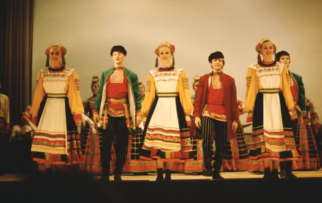 Loat anh doi thuong sinh dong o Leningrad nam 1990 qua trai nghiem cua nguoi My-Hinh-17