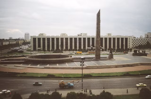 Loat anh doi thuong sinh dong o Leningrad nam 1990 qua trai nghiem cua nguoi My-Hinh-5