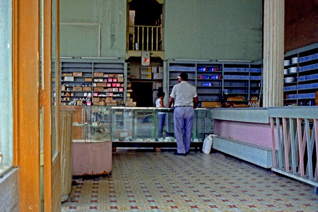 Loạt ảnh sinh động về đất nước Cuba năm 1981 - Hình 12 Loat anh sinh dong ve dat nuoc Cuba nam 1981-Hinh-12