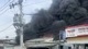 Cháy xưởng sản xuất mút xốp, khói đen bốc cao hàng chục mét
