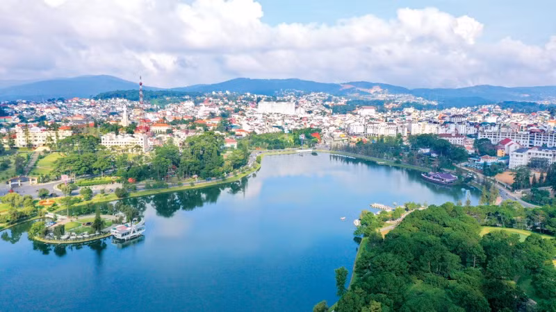 Kinh tế - Xã hội tỉnh Lâm Đồng 5 tháng đầu năm 2026: Sản xuất công nghiệp và du lịch tăng trưởng ổn định.