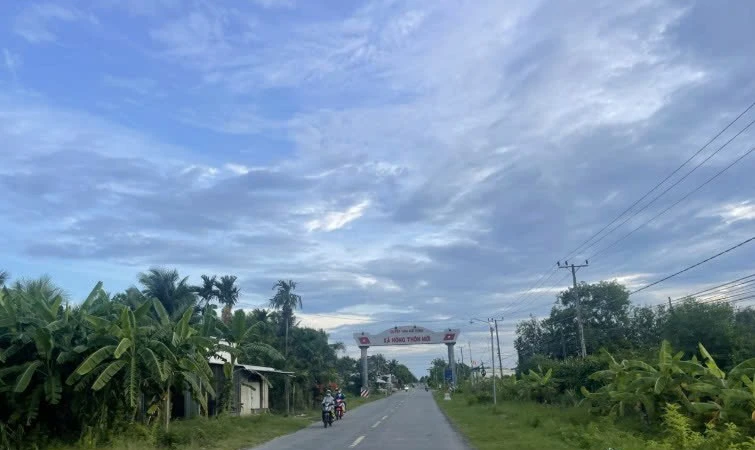 Đấu thầu tại Long Phú: Đối thủ giá thấp nhất liên tục "trượt", nhà thầu giá cao nhất trúng