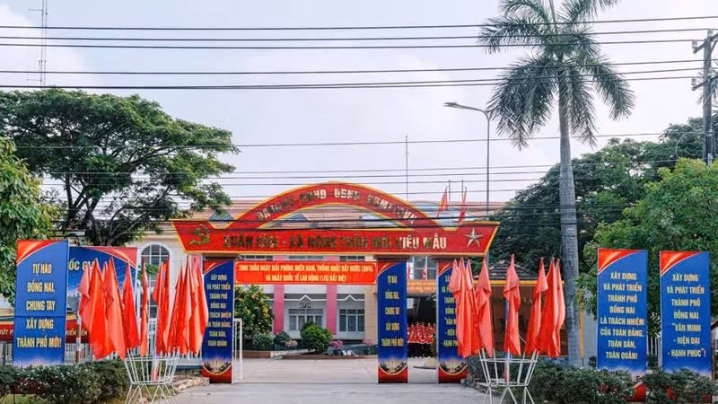 Xã Xuân Hòa phê duyệt gói thầu làm đường quanh trường tiểu học cho Công ty Quốc Nam